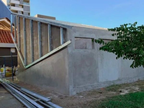 Avanzan las obras en los sanitarios del Centro de Atención al Turismo de San Lorenzo