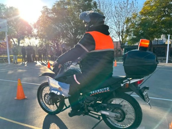 Comenzaron los exámenes para la licencia de conducir en Rosario y ahora el trámite se resuelve en una hora