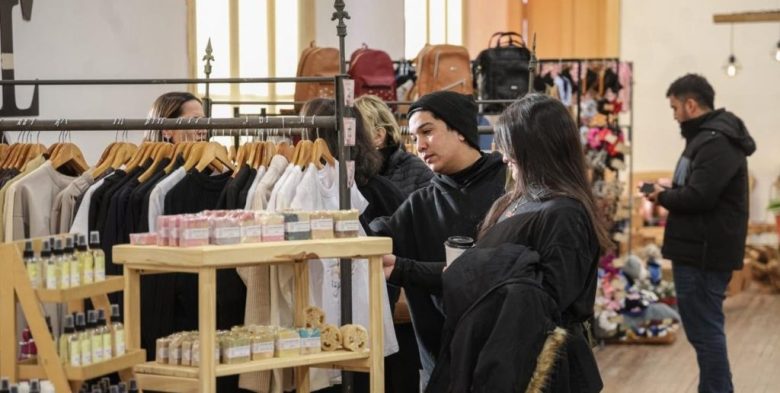 Abrió la feria Diseña Santa Fe de invierno en la Estación Belgrano