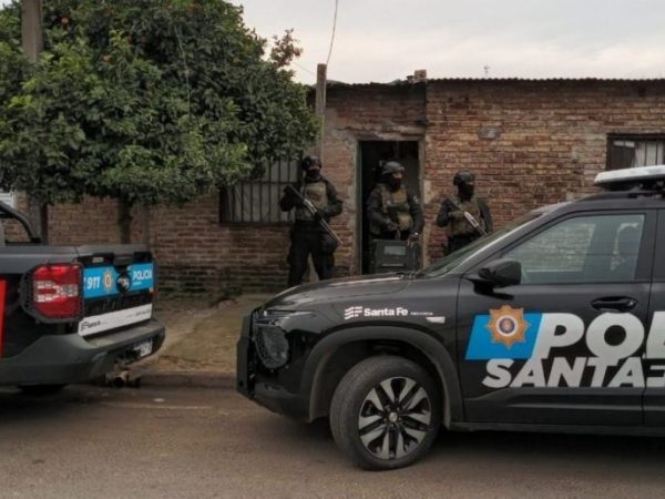 Cuatro allanamientos y un detenido en Guadalupe Oeste por el robo de la moto a una mujer baleada