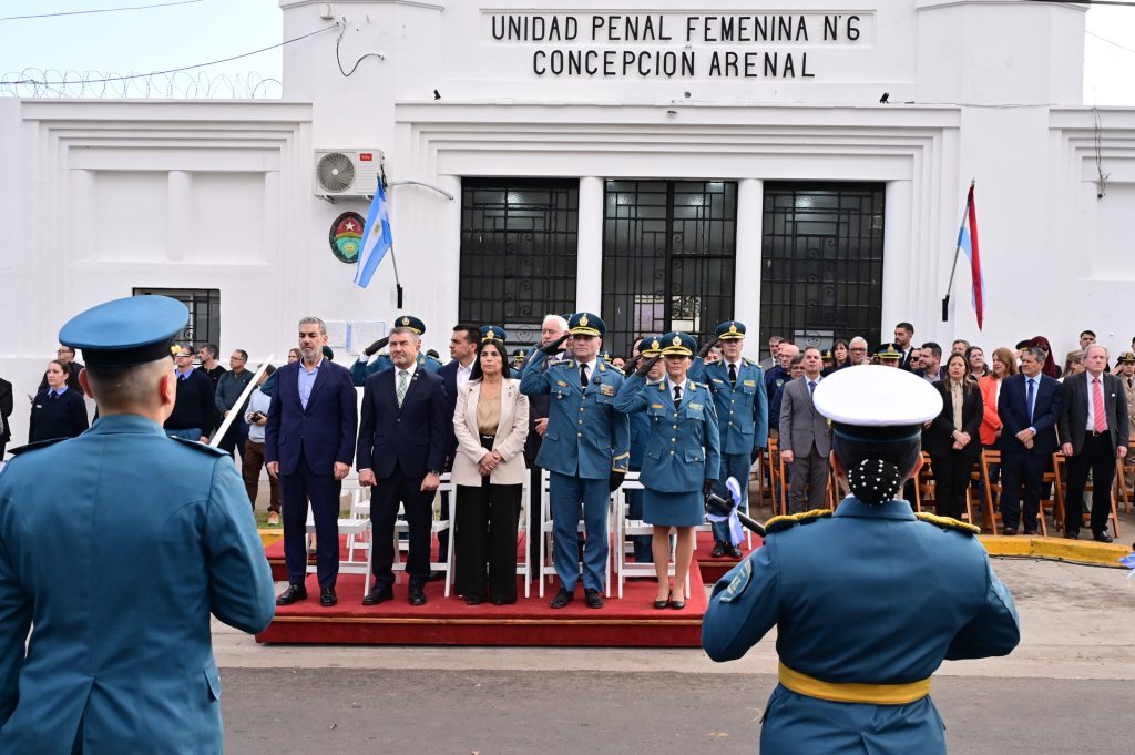 Entrega de equipamiento y vehículos al Servicio Penitenciario por el centenario de la Unidad Penal N° 6 «Concepción Arenal»