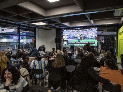 El Punto Fan del Cultural Fontanarrosa suma una nueva jornada para vivir el Mundial 2026 en Rosario