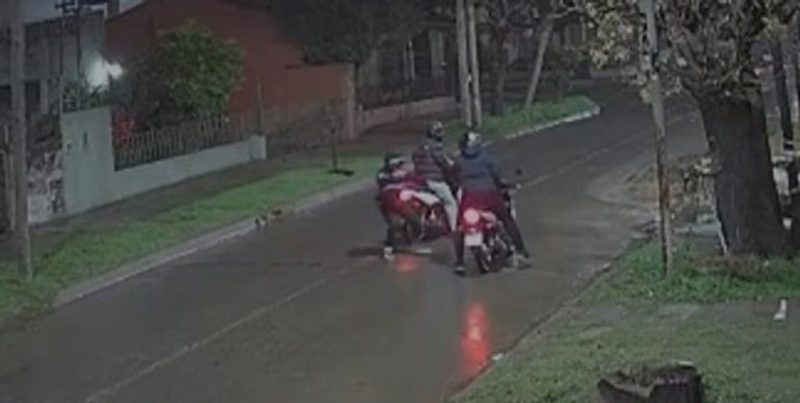 En Loma Hermosa asesinan a un cabo de la Policía Federal para robarle la moto