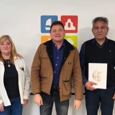 El Municipio de San Lorenzo reconoció la trayectoria cultural del músico y escritor Carlos Panario