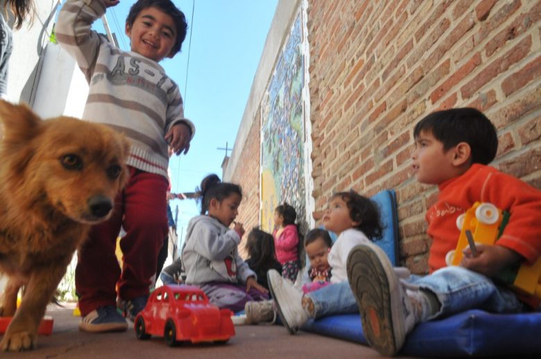 El Copnaf brindó herramientas a familias de Concordia para el abordaje de la crianza