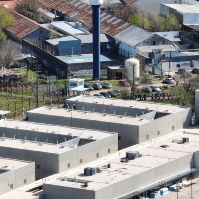 Aprehendieron a una mujer por intentar ingresar drogas en la cárcel de Las Flores de Santa Fe