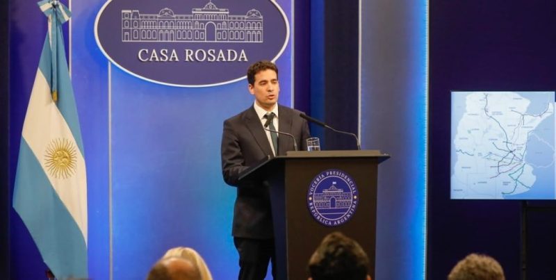 Ravier salió a despegar a Milei de su ex asesor de campaña, Fernando Cerimedo
