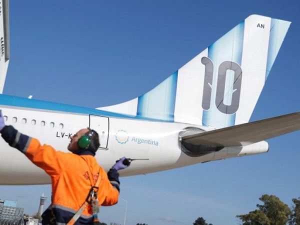 Turismo emisivo: los viajes de argentinos al exterior cayeron un 17,3% interanual en el mes del Mundial