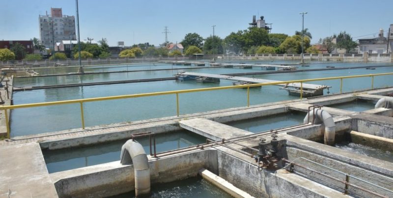 Aguas Santafesinas anunció cortes de agua en un barrio de Santa Fe entre el martes y jueves
