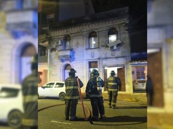 Intervención de la Policía y Bomberos en un hogar de Niñas y Adolescentes del barrio Sur de Santa Fe