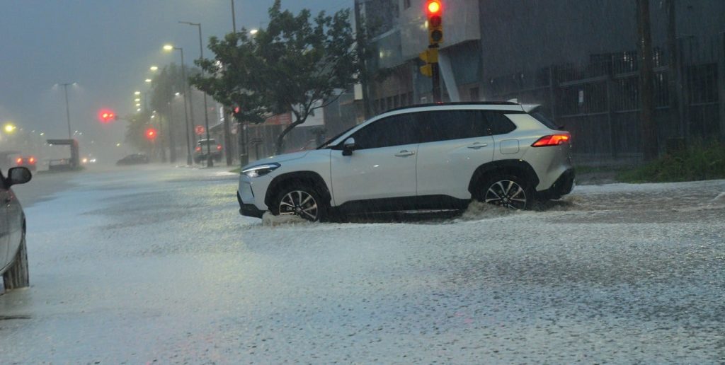 Santa Fe Trains Health Teams for El Niño Weather Scenarios