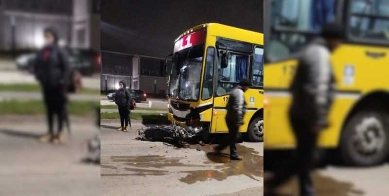 Trágico choque en avenida Peñaloza: murió un motociclista tras impactar contra un colectivo