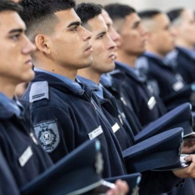 Por decreto, trasladan aumento salarial a policías y penitenciarios de Santa Fe