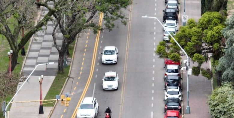 Movilidad urbana en Santa Fe: demarcan la nueva ciclovía en el Parque del Sur que reduce un carril para los vehículos