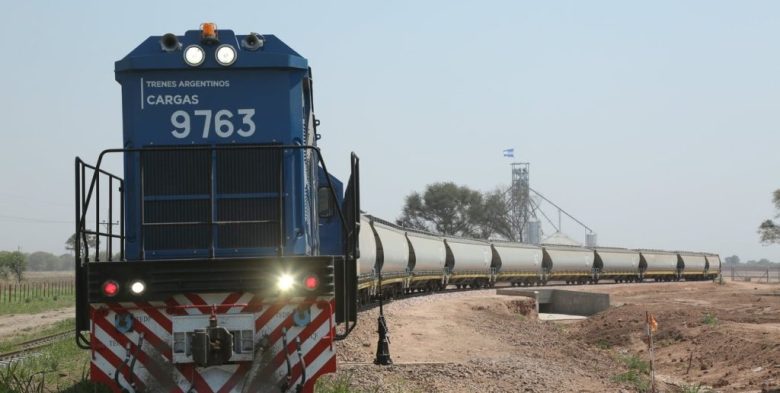 El gobierno nacional oficializó la licitación y los pliegos para la privatización del Belgrano Cargas