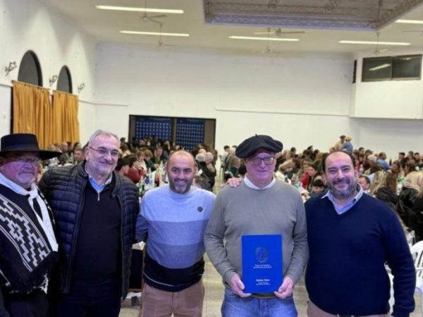 Calvo resaltó la continuidad del compromiso vecinal en la Fiesta del Trigo de San Carlos Centro