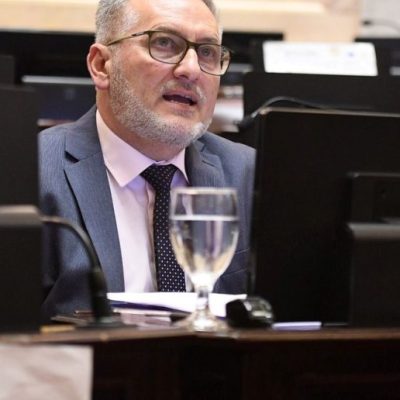 El senador nacional Lewandowski intensifica contactos políticos y empresariales con la mira en 2027