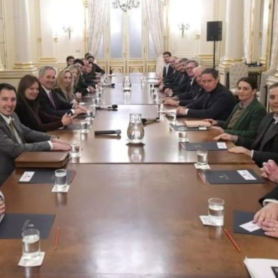Karina Milei recibió a la Conferencia Episcopal en Casa Rosada para organizar la visita del Papa a la Argentina