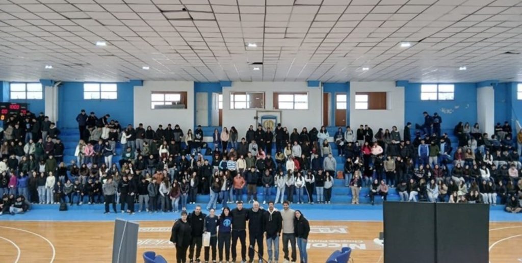 Rafaela: más de 300 estudiantes compartieron experiencias con referentes deportivos locales