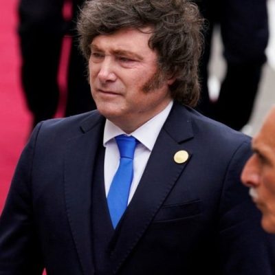 Ante caída en encuestas, Milei reafirma la ortodoxia económica y ajusta la comunicación para proyectar mejoras