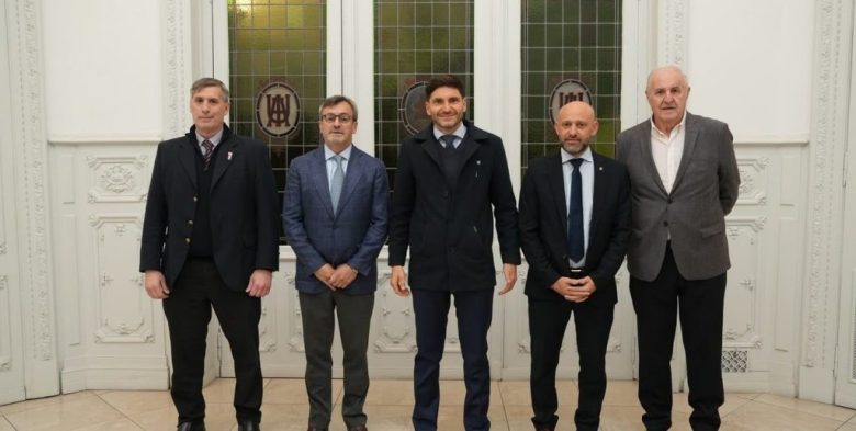 Pullaro presentó ante la UIA el modelo productivo de Santa Fe