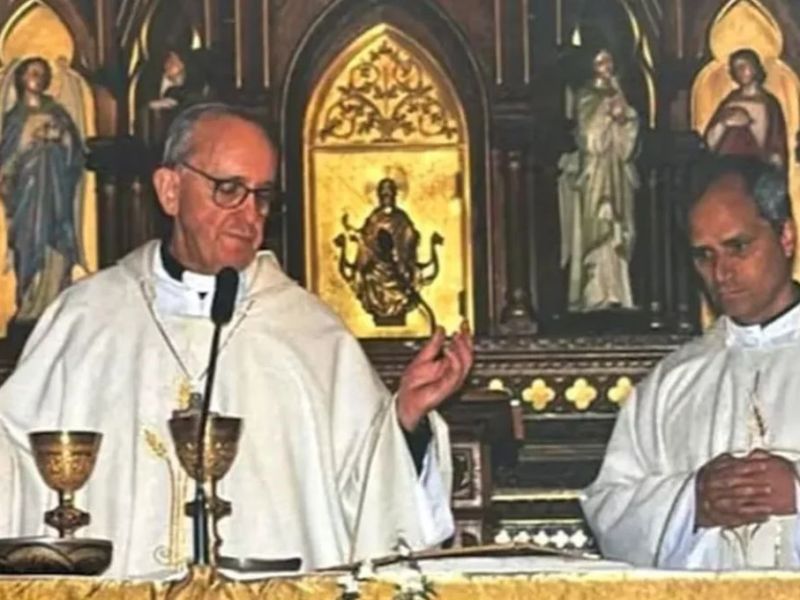 Los encuentros de Jorge Bergoglio con el superior agustino que luego fue Papa en sus visitas a Argentina