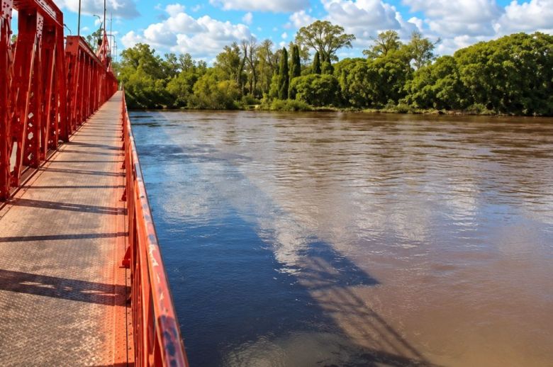 Identificaron a un hombre hallado sin vida en el río Gualeguaychú y encontraron su auto en la Costanera