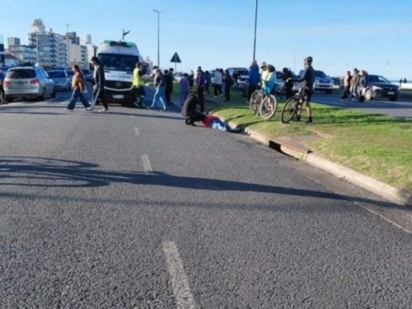 Mar del Plata: un conductor de 83 años perdió el control de su auto y atropelló a una pareja en la zona de la costa