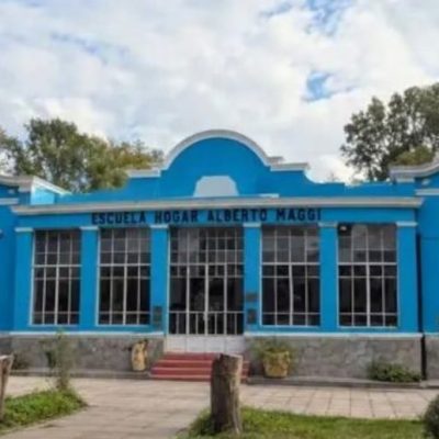 Córdoba capital: un alumno llevó un arma de fuego a una escuela y activó un operativo policial