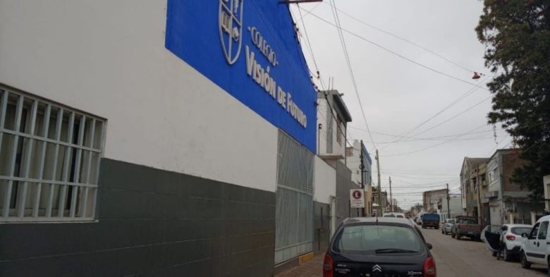 Asalto y corridas en barrio Barranquitas Sur: delincuentes amenazaron a vecinos frente a un jardín de infantes