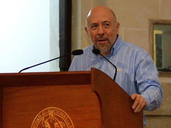 Fabio Quetglas alerta en Santa Fe sobre el riesgo de una autonomía municipal vacía de contenido
