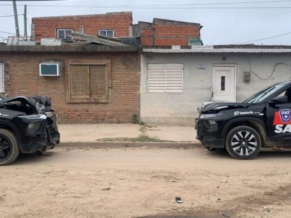 Choque entre dos patrulleros en barrio Barranquitas Sur dejó dos policías heridos en Santa Fe