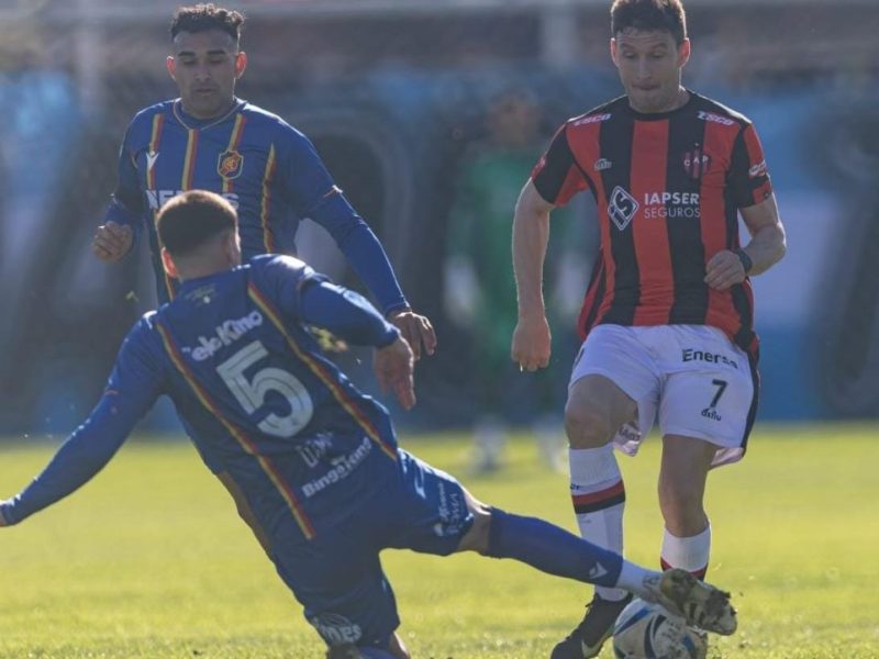 Patronato empató con Colegiales y no sale del descenso directo