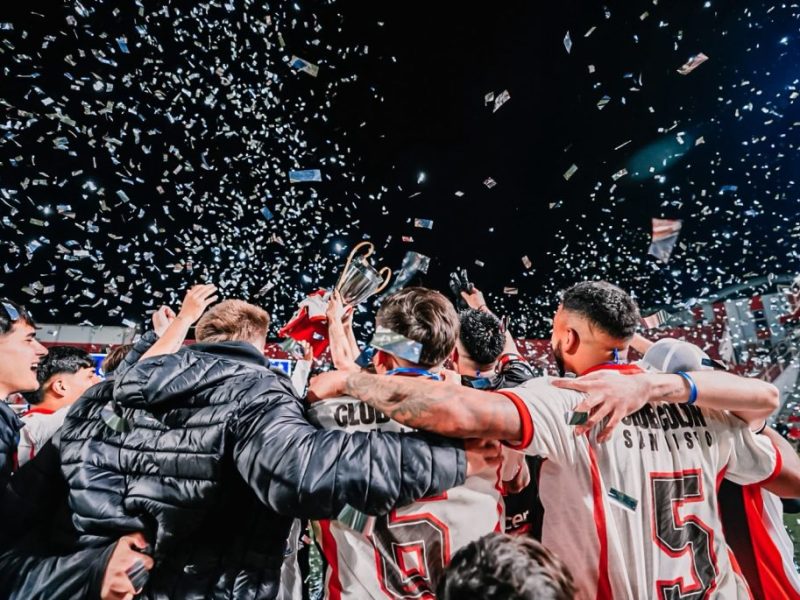 Colón de San Justo volvió a hacer historia y levantó la estrella 18