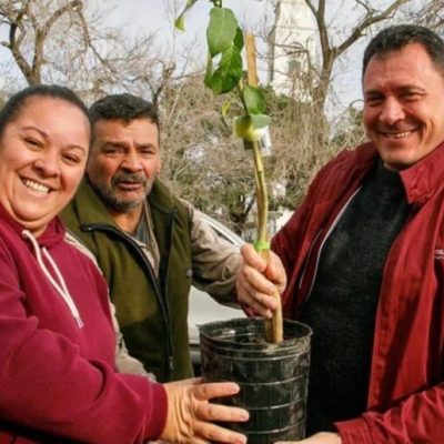 San Lorenzo: se entregaron 1.400 árboles para impulsar una ciudad más verde