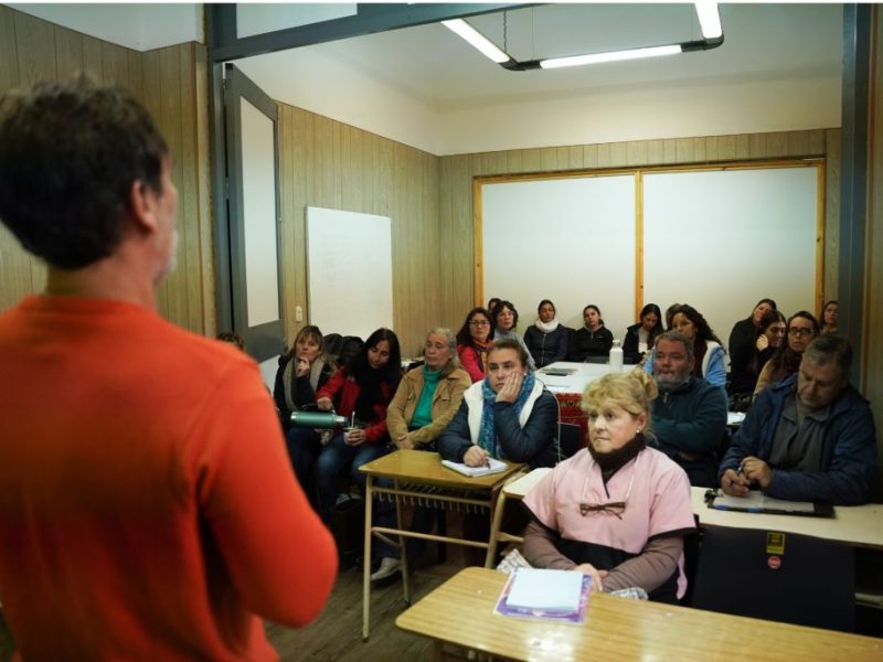 Comenzó en Paraná una nueva formación para asistentes de personas con discapacidad impulsada por el CGE