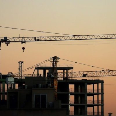 El costo de la construcción subió 2,1% en julio y acumula un alza del 19,2% en el año