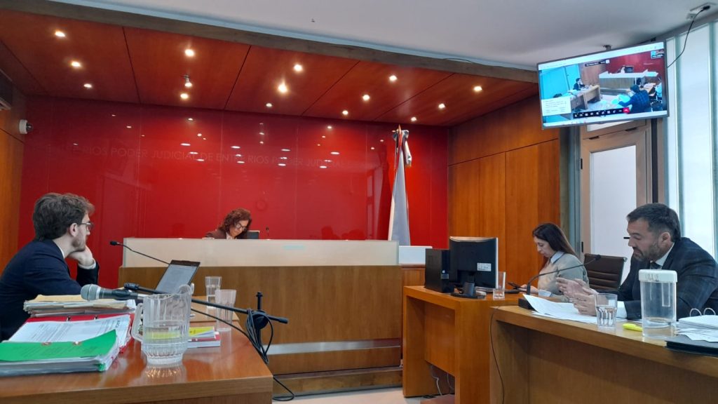 Dádivas en Vialidad: Fiscalía y Defensa cruzaron argumentos por la apertura de celulares y computadoras secuestradas
