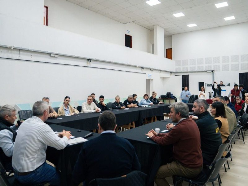 Emturer conforma mesa en Colón para planificar el turismo provincial ante el escenario climático