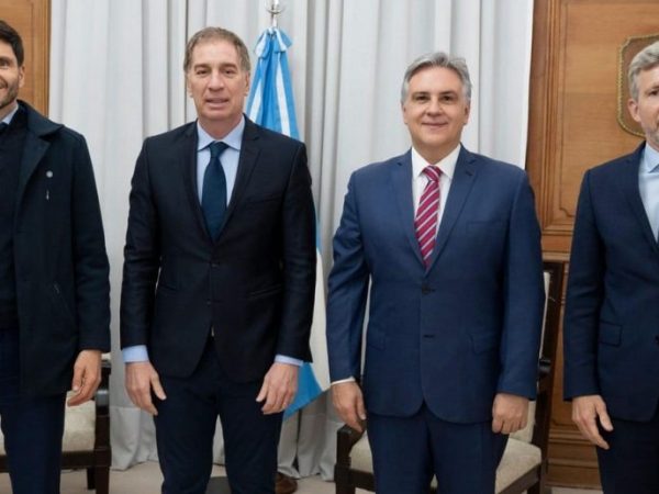 Pullaro, Llaryora y Frigerio exigieron al Gobierno nacional obras viales y fondos para energía en la Región Centro