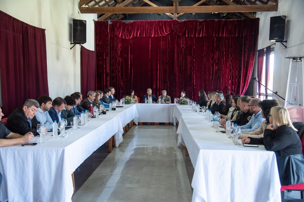 Rogelio Frigerio encabezó una reunión de gabinete conjunto en General Galarza