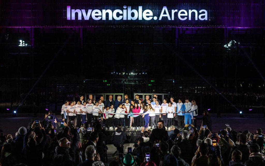 Rosario inauguró el estadio Invencible Arena