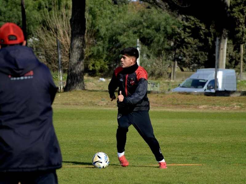 Patronato juega un partido clave ante Gimnasia de Jujuy