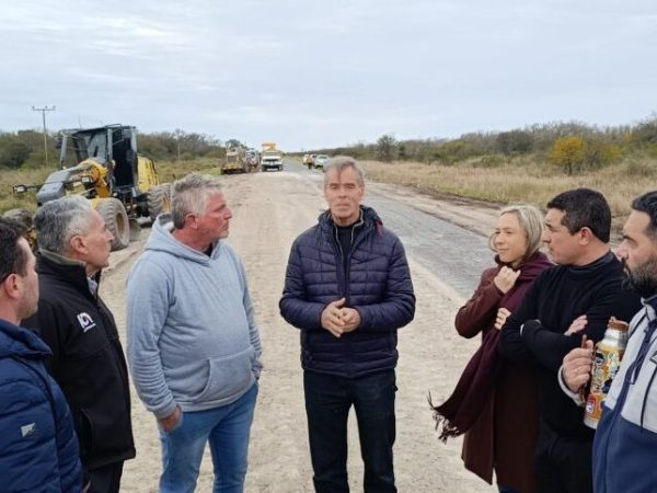 Seghezzo supervisó el inicio de la obra de repavimentación de la Ruta 83s en La Gallareta