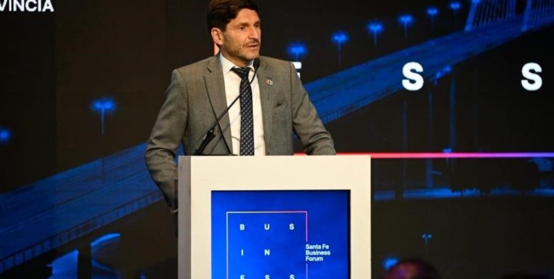 Pullaro destacó el nivel de inversiones y producción en Santa Fe y aseguró que la provincia lidera el crecimiento económico regional