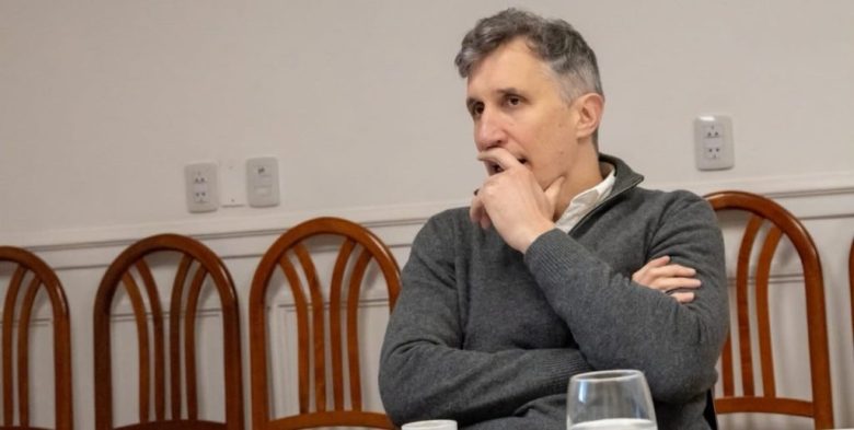 El economista Rapetti advierte: Argentina no elevará su calidad de vida sin potenciar industria y servicios