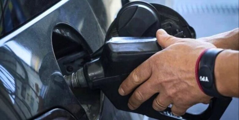 Combustibles en caída: las ventas de nafta y gasoil se derrumbaron un 6,4% interanual en julio