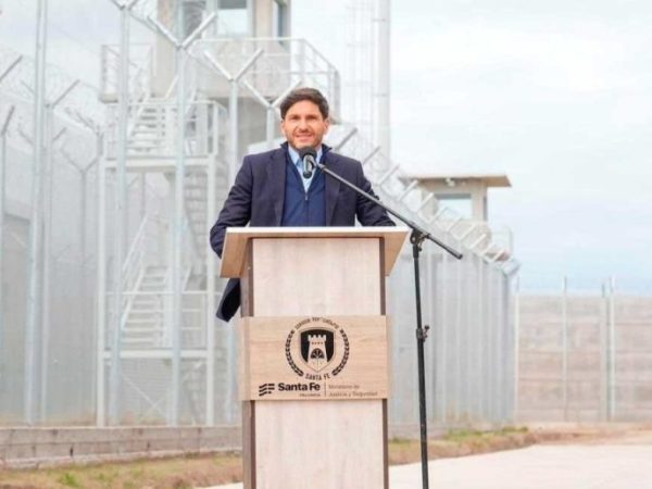 Maximiliano Pullaro inauguró la nueva cárcel de Recreo con casi 900 plazas y advirtió sobre el poder del Estado contra el delito