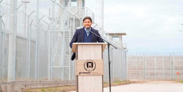 Maximiliano Pullaro inauguró la nueva cárcel de Recreo con casi 900 plazas y advirtió sobre el poder del Estado contra el delito