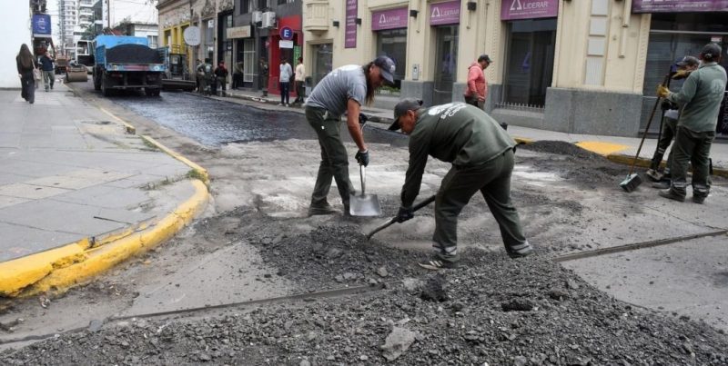 El intendente Poletti anunció que la Municipalidad de Santa Fe podrá comprar la planta de asfalto en frío en pocos meses